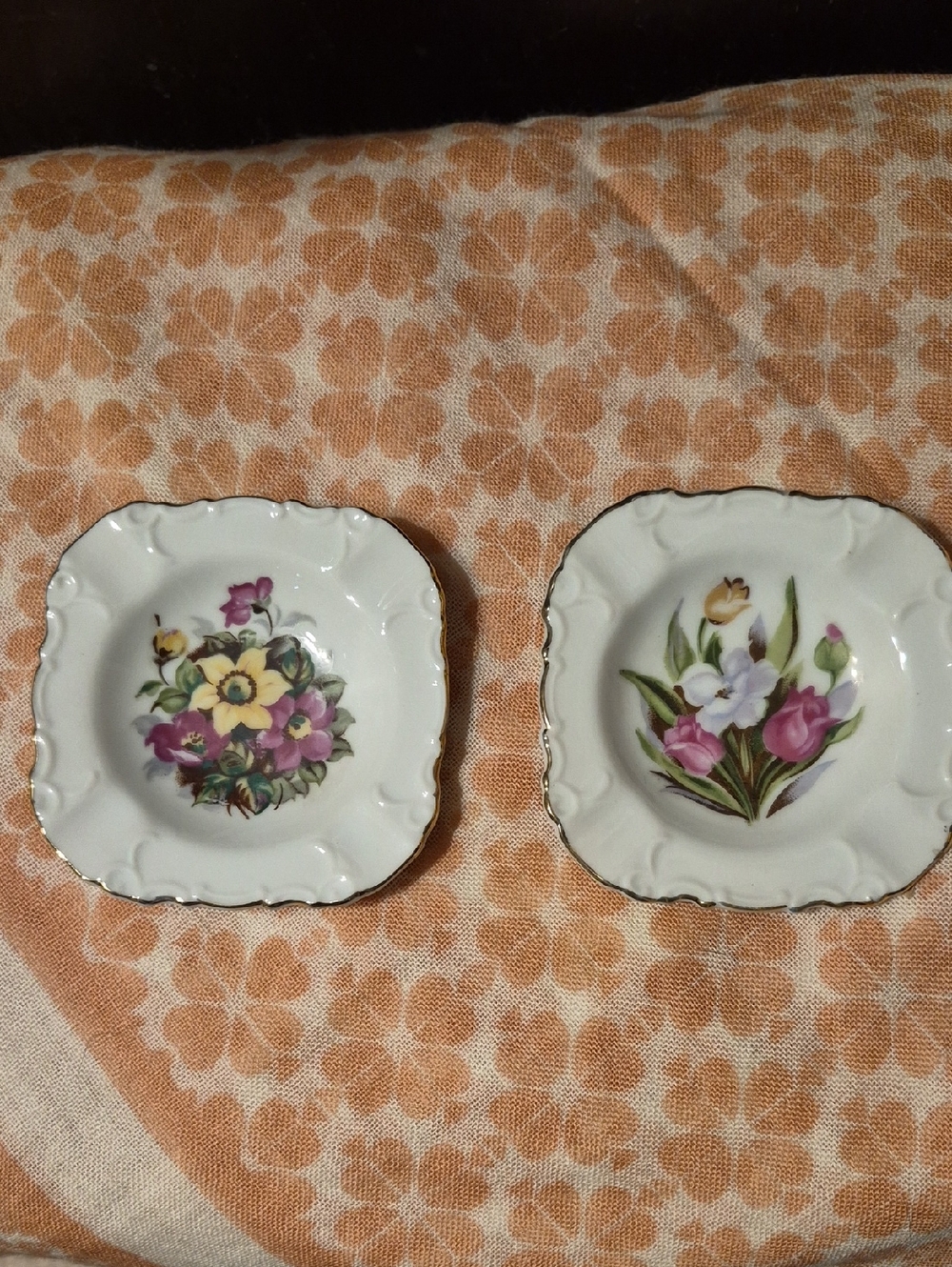 STAFFORDSHIRE, ENG. 💐 Flowered & Gilded LEMON Plates -- Vint/Antique PORCELAIN